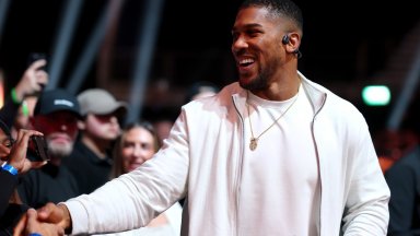 Уайлдър предизвика Джошуа след победата срещу Чисора