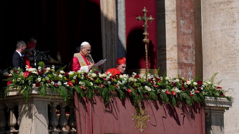 Папата на Великден: Тези, които имат власт да започват войни, да изберат мира