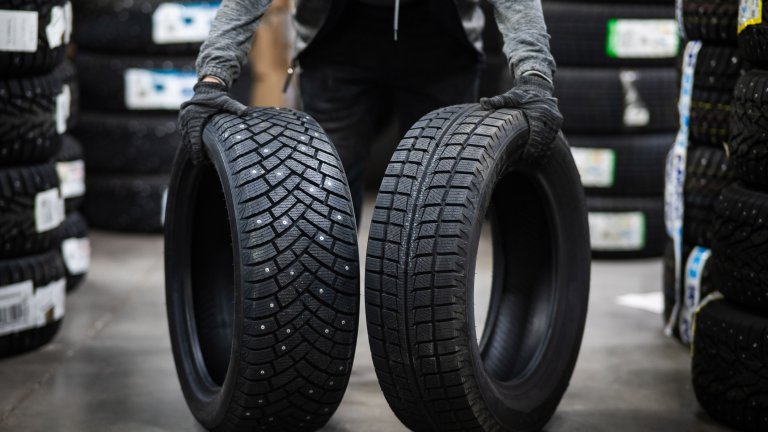 Гаф с документи издаде българи при кражба на стотици гуми в Австрия