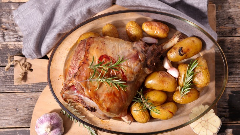 Традицията говори: Защо ядем агнешко на Великден