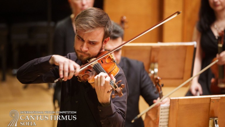 Стефан Буркхарт: Цигулковия концерт на Бетовен е невероятно предизвикателство за всеки солист