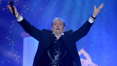 Дни преди Великден Михаил Белчев пое ръката на Ангела