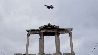 Войната в Близкия изток "порази" и туризма в Гърция