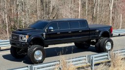 Превръщат Ford F-450 в шестврат звяр