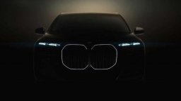 BMW подготвя електрическия iX7 с познат дизайн и нови технологии