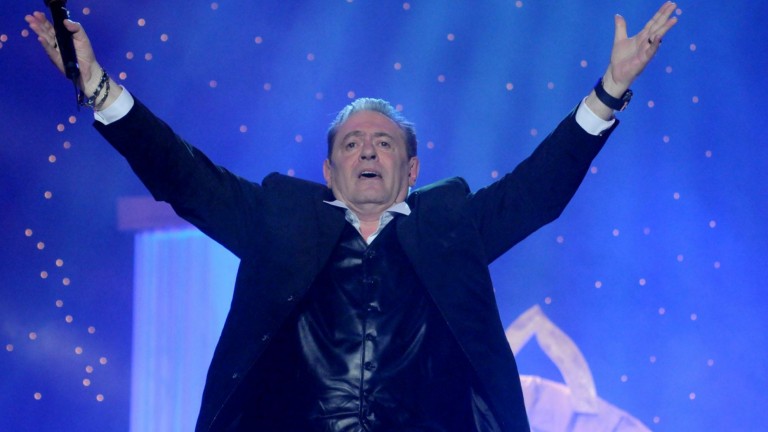 Дни преди Великден Михаил Белчев пое ръката на Ангела