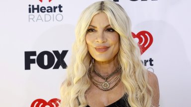 Тори Спелинг и четири от децата ѝ са в болница след катастрофа в Калифорния