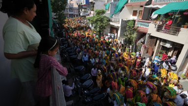 Как Индия планира да преброи 1,4 милиарда души