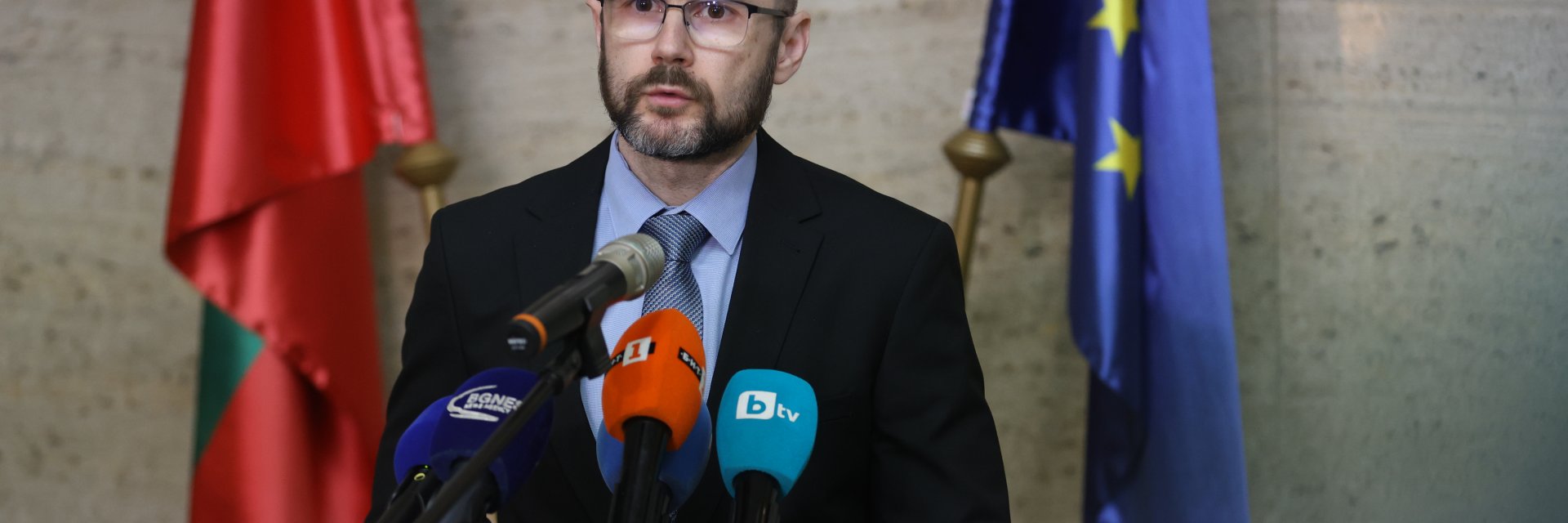 Янкулов поиска дисциплинарно производство срещу Емилия Русинова заради връзки с Петьо Еврото