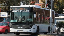ВиК авария затвори част от ключов булевард в "Кючук Париж"