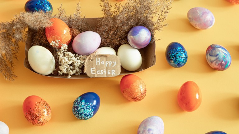 3 бързи техники за наистина впечатляващи великденски яйца