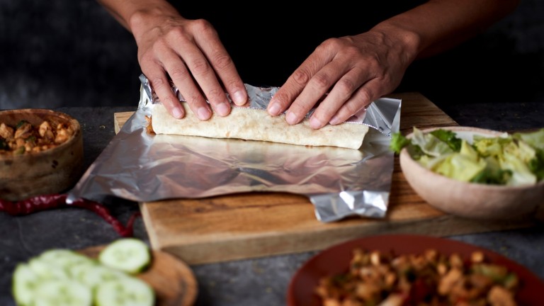 Може ли алуминиевото фолио да се използва повторно