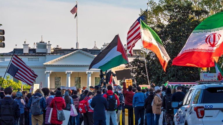 Примирието с Иран е облекчение за Близкия изток, но може да не продължи дълго