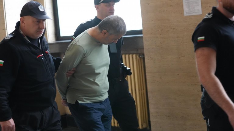 Оставиха в ареста издирвания от дубайски съд шейх (снимки)