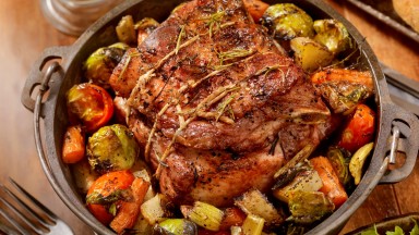 Христос Воскресе: Символите на Великденската трапеза