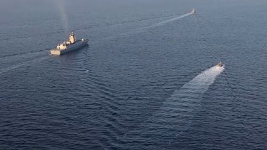 Руска фрегата е ескортирала санкционирани танкери през Ламанша