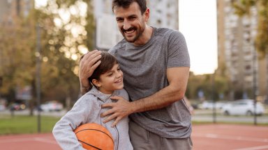 Мъжете от тези 5 зодии са най-грижовните бащи