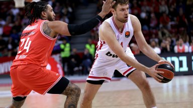 Пълни трибуни в София видяха любимия си Везенков и победа на неговия Олимпиакос