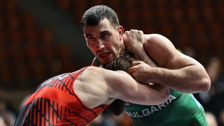 Новиков пак остана в подножието на европейския връх и взе сребро