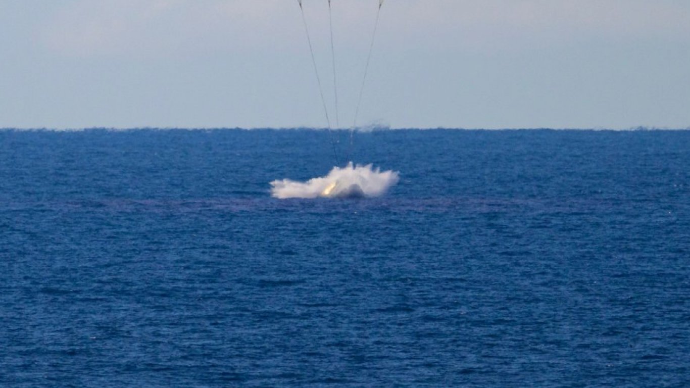 Астронавтите на НАСА се завърнаха от Луната