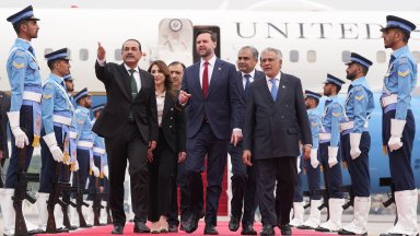 Вицепрезидентът на САЩ Джей Ди Ванс пристигна в Пакистан за преговори с външния министър на Иран