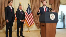 Без мирно споразумение между САЩ и Иран след 21 часа преговори в Пакистан