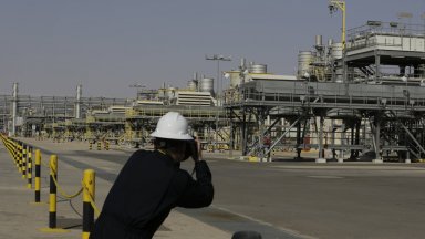 Иран очаква да възстанови засегнатите си рафинериите до два месеца