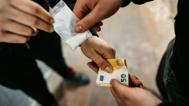 Съдът в Пловдив забрани на дилър-ученик да излиза през вечерта за 7 месеца