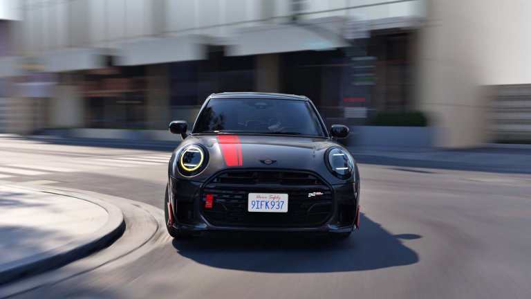 MINI пуска на пазара специално издание Red Line