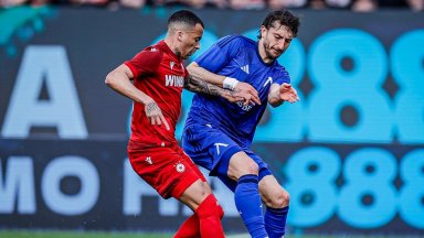 ЦСКА - "Левски" 0:0 след плахо първо полувреме (на живо)