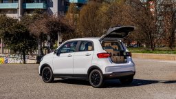 Leapmotor представи лекотоварна версия на T03