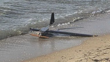 Дрон изплува и на брега на Южния плаж в Несебър