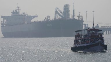 Над 10 000 военни на САЩ, самолети и кораби участват в блокадата на пристанищата на Иран