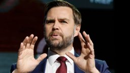 Джей Ди Ванс предвижда още преговори с Техеран след "много общия" меморандум за разбирателство