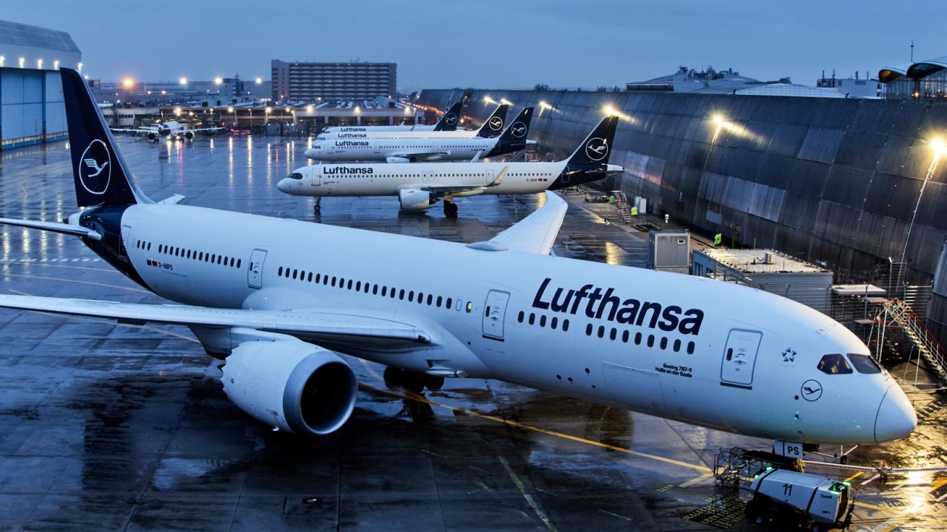 Lufthansa отменя 20 000 полета до октомври в рамките на мерки за оптимизация