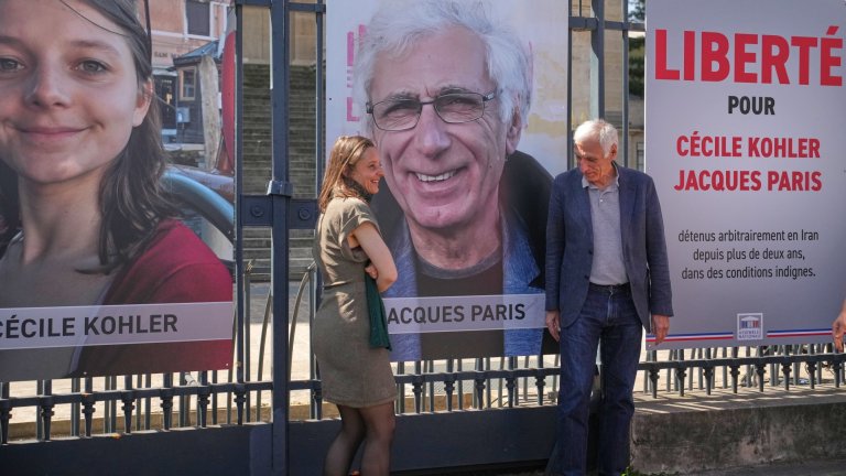 Франция пусна осъдена иранка, след като Техеран освободи задържани за шпионаж французи