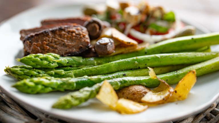 Аспержите - любимият зеленчук на едни от най-забележителните крале на Франция