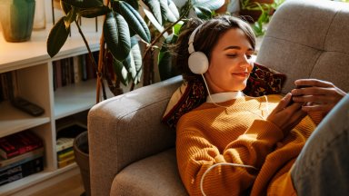 Живот на Play: Aудиокнигите са новата терапия за съвременния човек