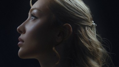 "Броя звезди" на Дара Екимова е за пропуснатите моменти 