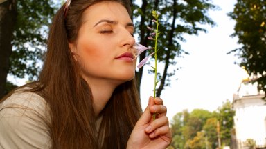 Защо миризмите връщат най-силните ни спомени