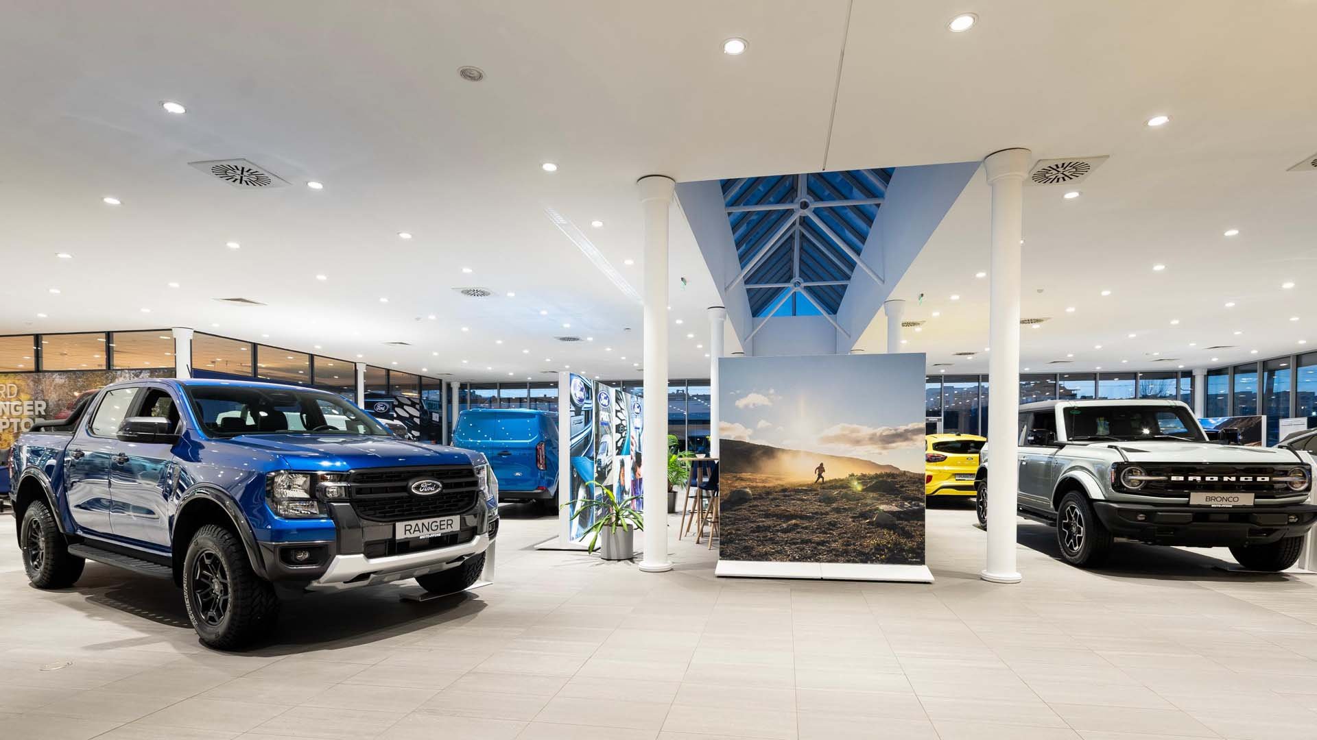 Изцяло обновения шоурум на Ford посреща клиентите си в София на бул. „Сливница“ №444