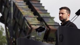 Зеленски обяви нов етап във войната - създава командване за удари дълбоко в Русия