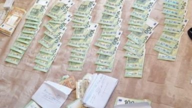 МВР откри във Варна 200 000 евро в пликове със списъци, в схемата е и общински съветник