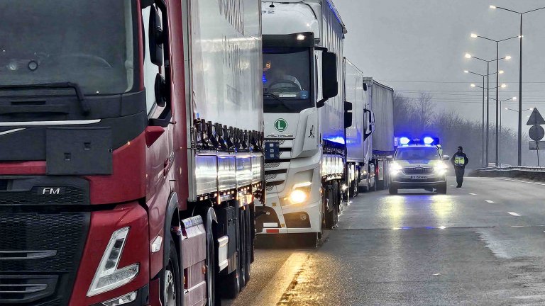Превозвачи планират протест в София заради цени на горива и застраховки