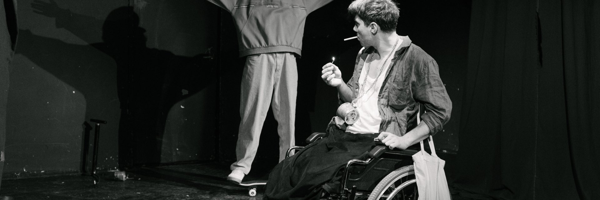 На 20 април психологът Ани Владимирова ще модерира дискусия с публиката на пиесата "Прашка"