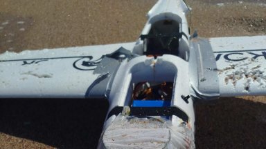 Военните взривиха дрон, изплувал на плажа в Крапец (снимки)