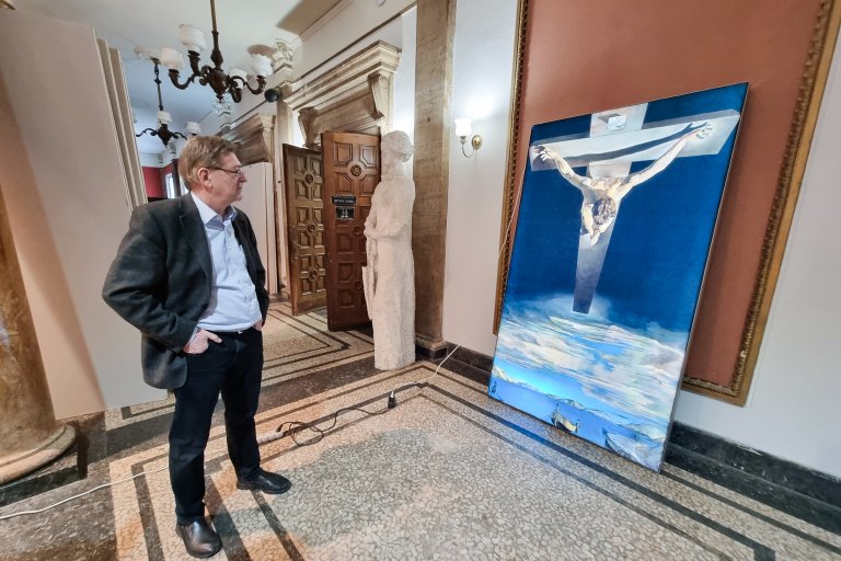 Сюрреалистичен празник в Перник: Градът посреща над 300 творби на Салвадор Дали 1 Д-р Михаел Имхоф