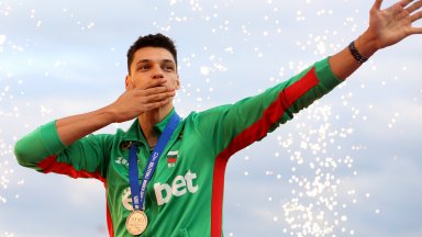 Алекс Николов ще играе за титлата в Италия!