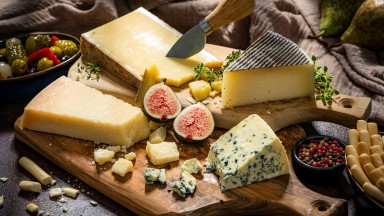 Можем ли да замразяваме деликатесни сирена