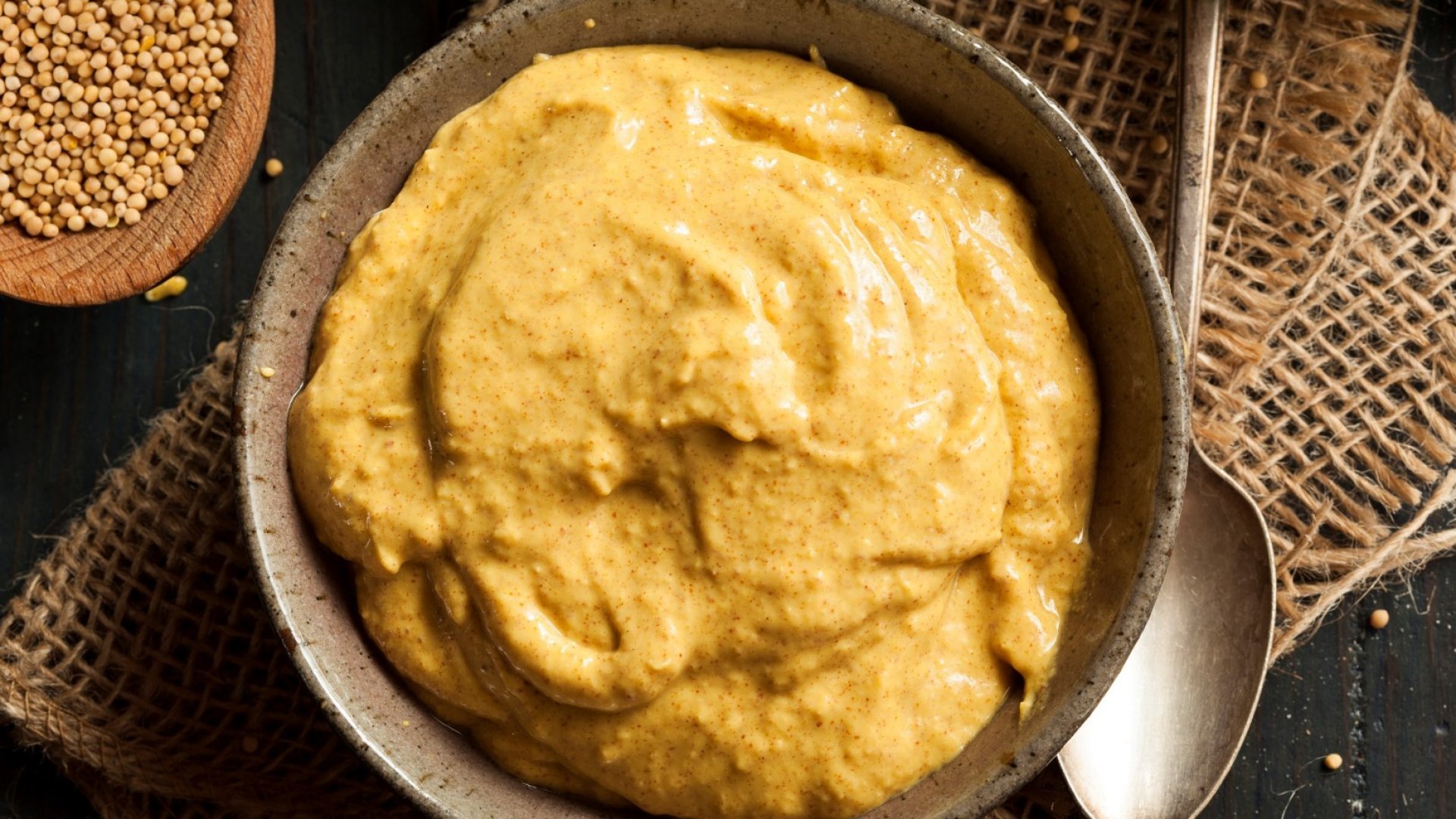 Лесно ли е да си направим сами домашна горчица